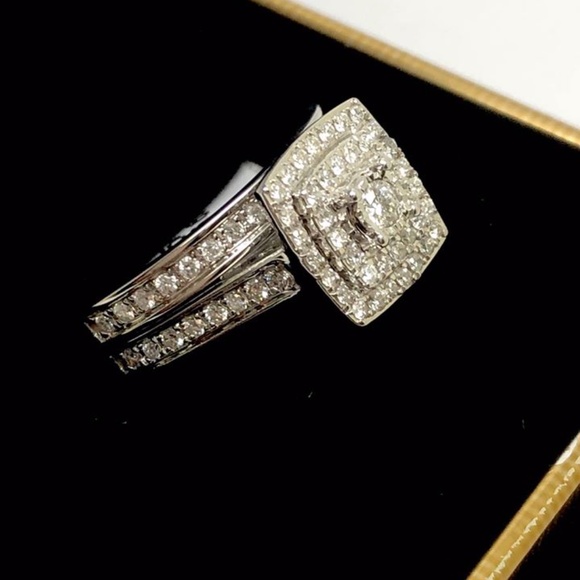 1.10 Ct Natural Round Diamond Double Halo Wedding Ring Set  10K WHITE GOLD ROUND DIAMOND HALO WEDDING SET